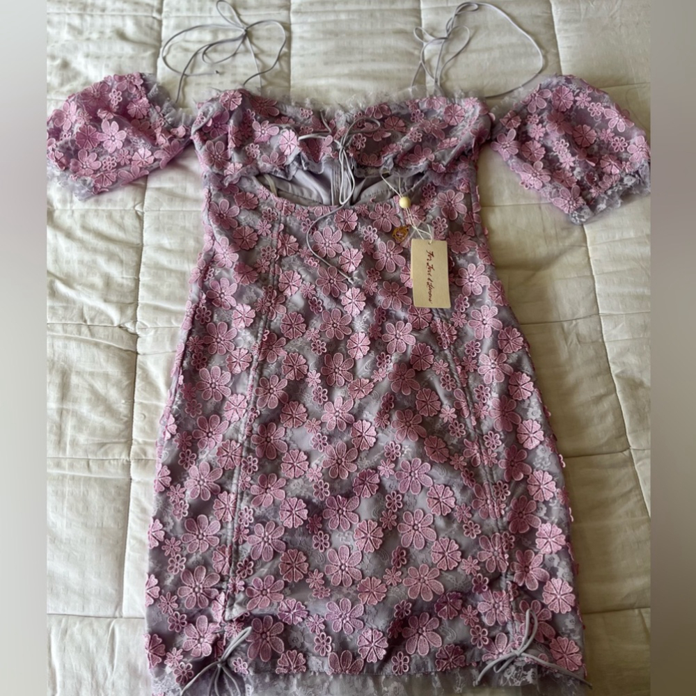 SOLD FOR LOVE & LEMONS Amalie Purple Floral Lace Cut Out NWT Mini Dress M - Picture 11 of 16
